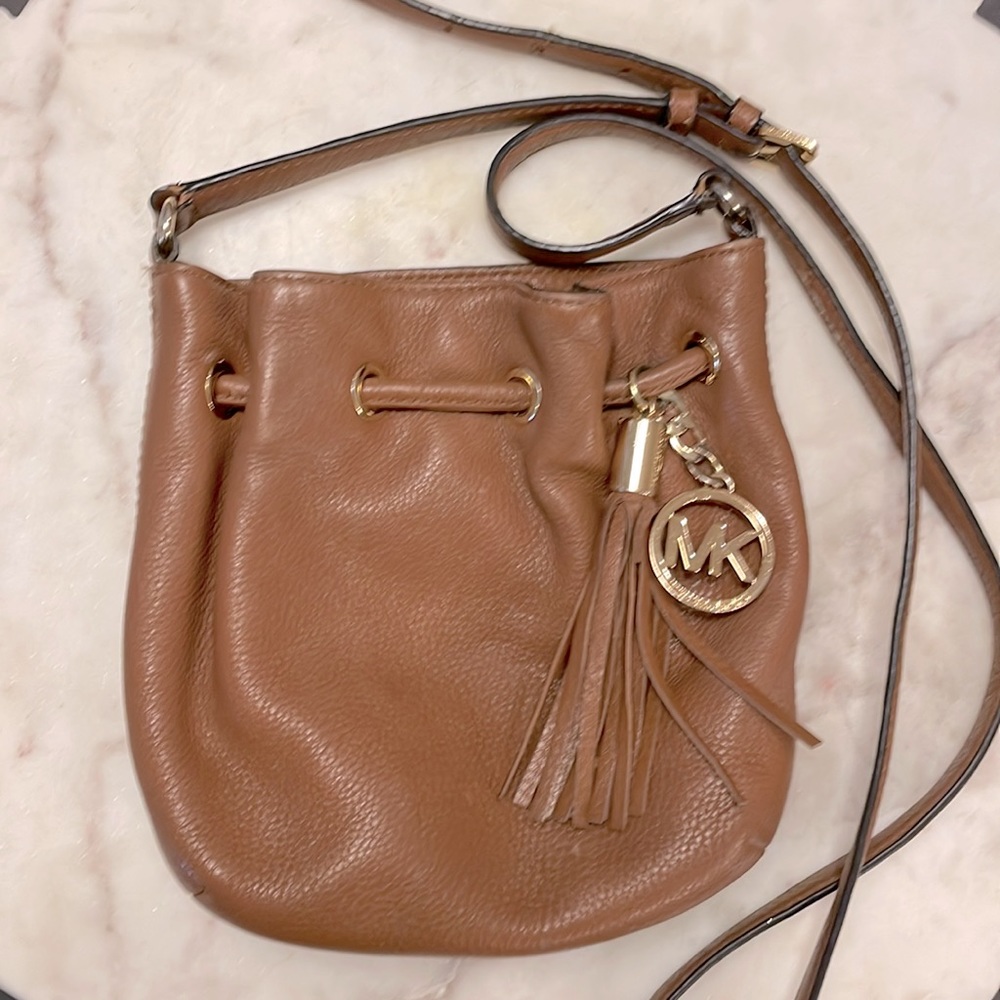 Micheal Kors camel crossbody